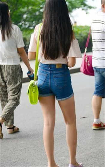 少女初经人事如如影院